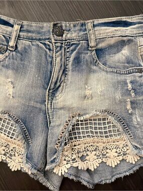 Vanilla Star Light Blue Distressed Denim Lace Trim Jean Shorts